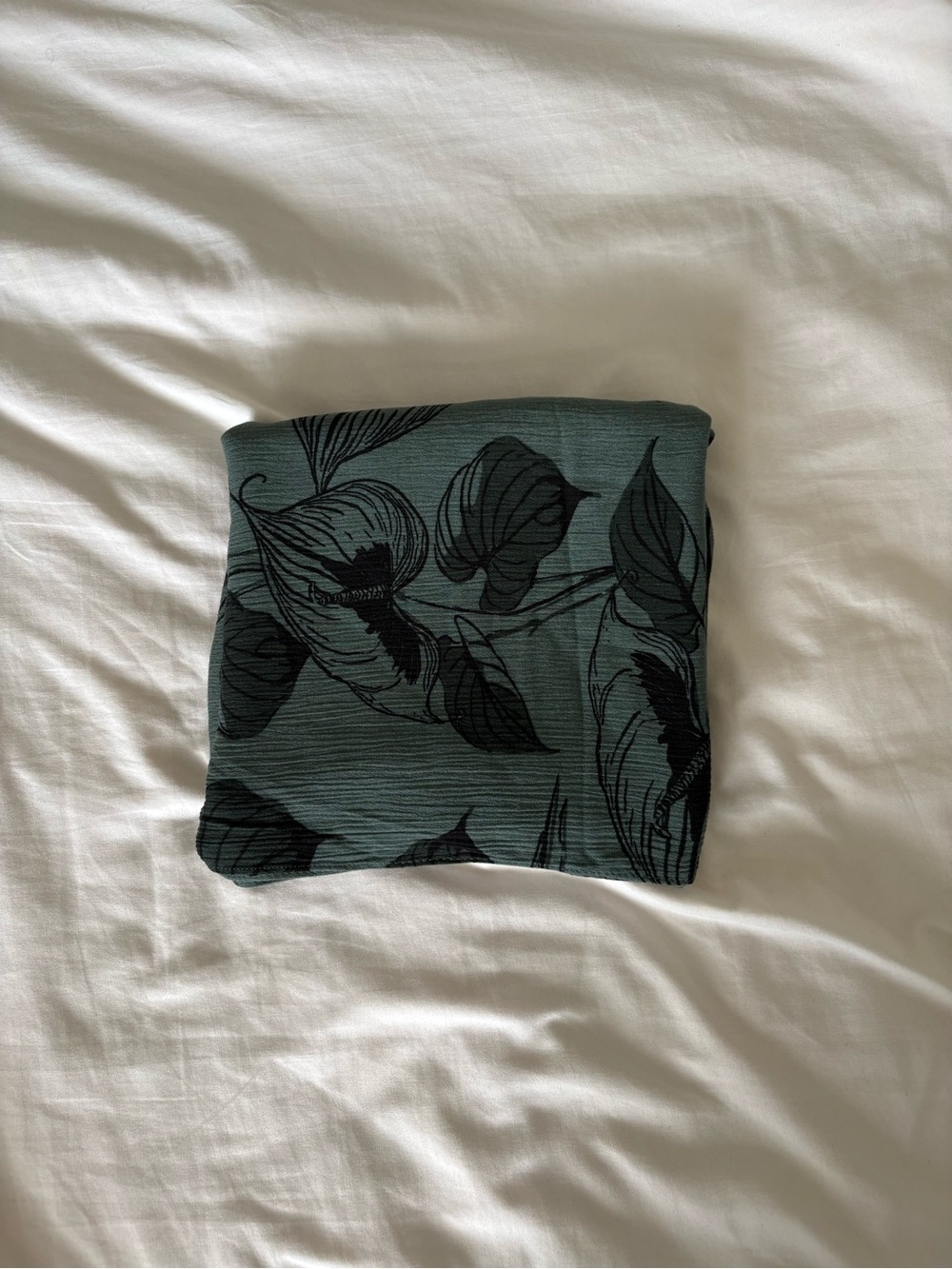 TANOA | PAREO- bikini cover up (green anthurium)